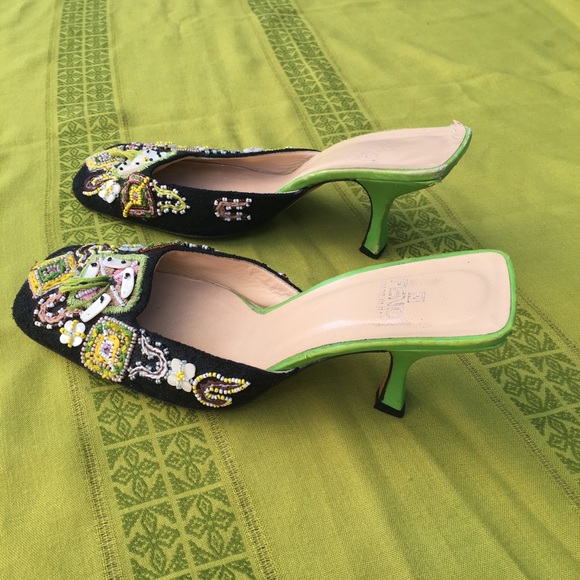 *ON HOLD* Vintage 90’s *Fendi* Beaded Square Toe Heels~ * - Picture 7 of 7